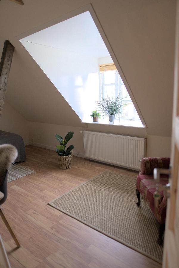 Akaciegaarden Bed & Breakfast Harlev  Eksteriør bilde